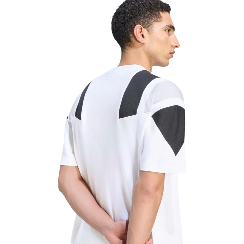 Juventus 26/27Men's EQT White T-Shirt