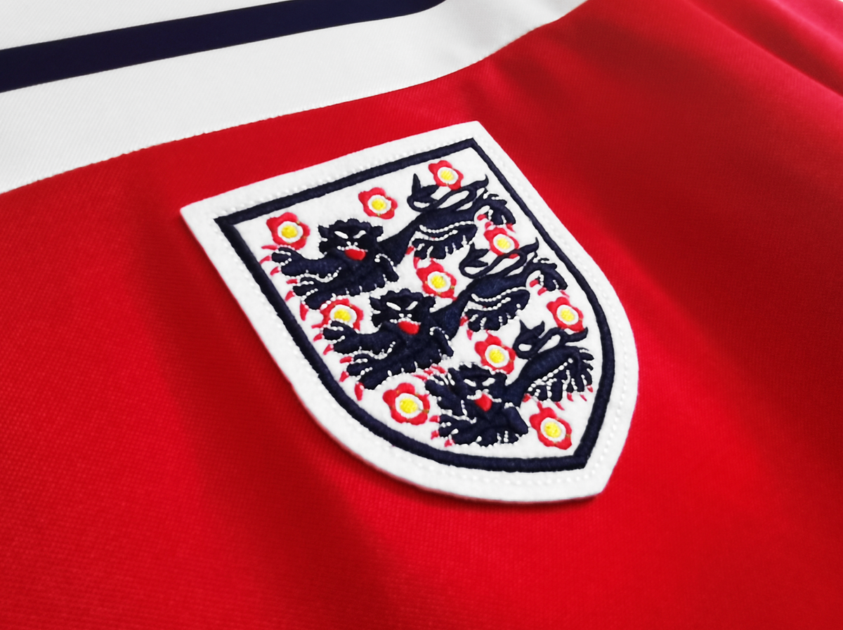 England 1982 Men's Away Retro Shirt