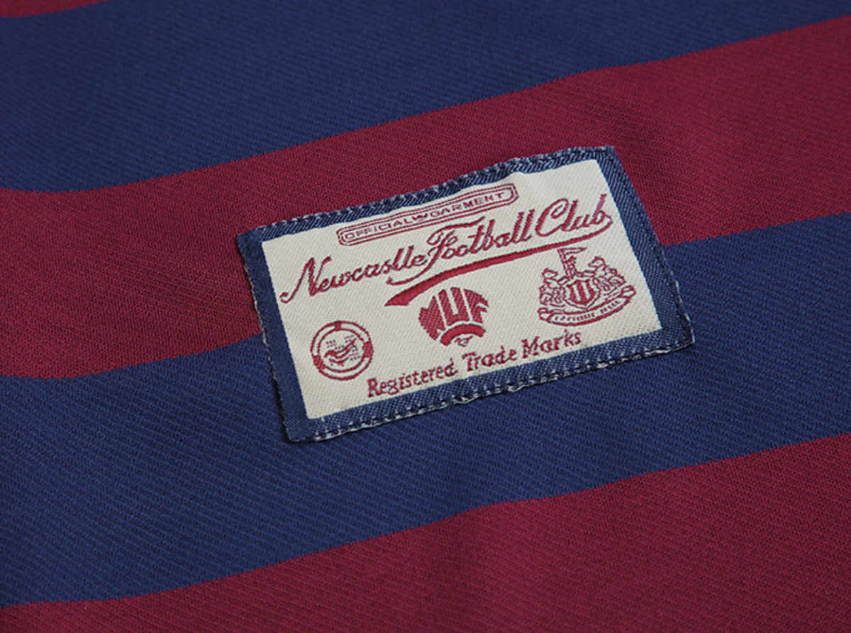 Newcastle United 95/96 Men's Away Retro Shirt