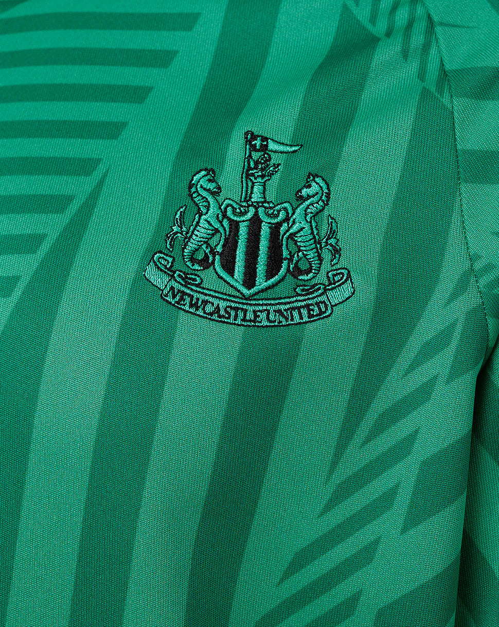 BRUNO G. #39 Newcastle United 23/24 Kid's Away Shirt and Shorts - PL Font